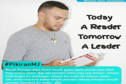 Michael dan Cenderawasih Reading Center