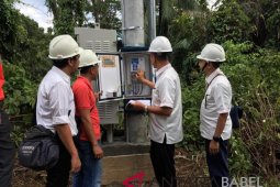 PLN Babel berhasil sambung listrik BTS Telkomsel di Pulau Pongok