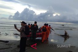 Basarnas cari warga hilang di sungai