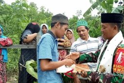 Wujud kepedulian dan satgas TMMD berikan santunan warga meninggal