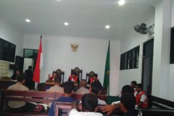 Hakim adili dua terdakwa pengeboman ikan