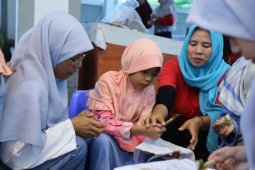 Pertamina gandeng komunitas sosialisasikan batik tulis Jambi