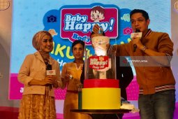 Dude Herlino Ingatkan Pentingnya Peran Ayah Bagi Bayi