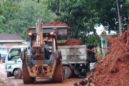 Seorang warga Solok meninggal karena tertimbun longsor