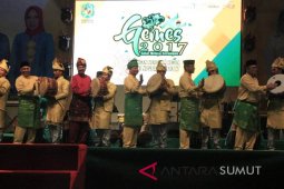 428 payung akan hiasi Istana Maimun