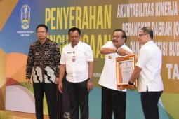Soekarwo: Pejabat Pemprov Jatim Harus Mampu Atasi Disparitas