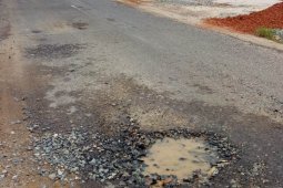 Masyarakat Seluang keluhkan jalan rusak