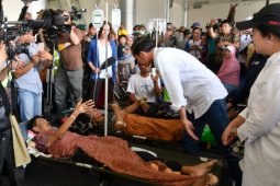 Presiden jenguk korban gempa di RS darurat
