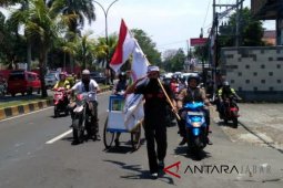 Aksi Sukma Umbara dapat dukungan dari guru honorer Cianjur