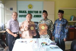 Unej Bantu Kembangkan Pendidikan Umum di Pesantren