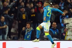 Hasil Dan Klasemen Grup C, Napoli Kembali Memimpin