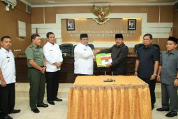 R-APBD TA 2019 Labura disahkan tepat waktu