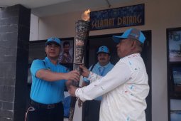 Api Obor Porprov V Bangka Belitung diarak sejauh 63 kilometer