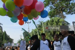Jalan Sehat Santri Sarungan