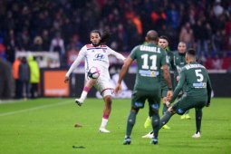 Lyon ke peringkat kedua setelah tundukkan St Etienne