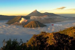 Gunung Bromo Masih Tetap Aman Dikunjungi Wisatawan