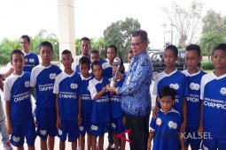 SSB Batu Agung terima uang pembinaan Rp100 juta