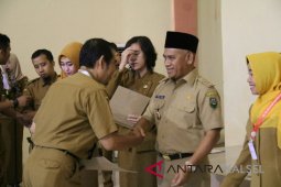 ASN Terima Kenaikan Pangkat Secara Terbuka