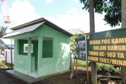 Ikan "keumamah" bantuan untuk korban banjir Singkil membusuk