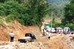 Badan Jalinsum Batu Jomba terancam putus total