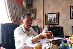Bupati Tapsel ingatkan warga bantaran sungai tetap waspada