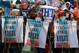 Tolak Kenaikan Cukai Rokok