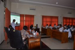 Bupati Emil Pamer SAKIP Kepada Pejabat Kemenpan