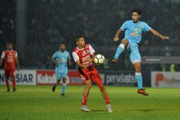 Persela Bungkam Arema Empat Gol Tanpa Balas
