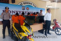Polisi Bangka Barat ungkap dua kasus pencurian