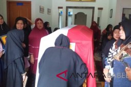 Jenazah Rangga Adiprana tiba di rumah duka