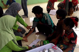 Dinkes Batanghari lakukan bakti sosial  bagi warga SAD