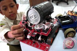 Siswa Surakarta ciptakan robot deteksi korban bencana