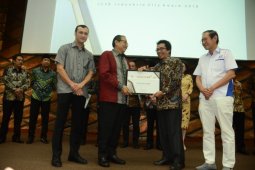 Berhasil Kembangkan UMKM, Jember Terima Penghargaan Natamukti