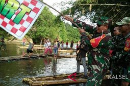 17 regu ikuti lomba bamboo rafting  TMMD Kodim Kandangan
