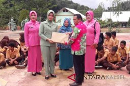 Aksi bakti sosial warnai TMMD Kodim Kandangan