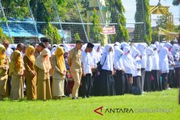 Bupati Gorontalo Utara Pastikan Honor GTT Naik