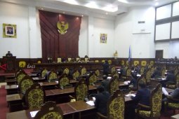 DPRD Gianyar dengarkan Jawaban Bupati soal PAD dan pajak "online"
