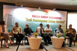 Rektor Unja pembicara utama diskusi "Arah Pembangunan Hukum Nasional"