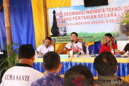 Bupati Klungkung motivasi penyuluh pertanian