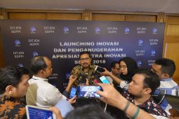 Kemkominfo Luncurkan One Day Service Perizinan Frekuensi Radio