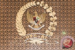 DPR: Penyerahan "Buku Merah" tunjukkan sinergitas KPK-Polri