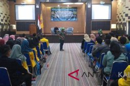 Hundreds students agree to save South Kalimantan water
