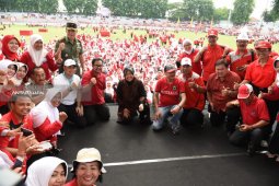 Risma Minta Guru di Surabaya Lanjutkan Kerja Keras