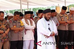 Polda Sumut shalat ghaib untuk korban jatuhnya pesawat Lion AIr