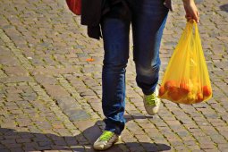 Kota Malang Berencana Batasi Penggunaan Kantong Plastik