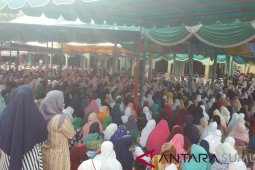Ratusan jamaah nantikan kehadiran Sandiaga Uno