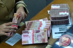 Rupiah menguat seiring minat aset negara berkembang