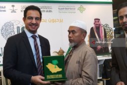 Warga Kota Surabaya Dikenalkan Pentingnya Bahasa Arab