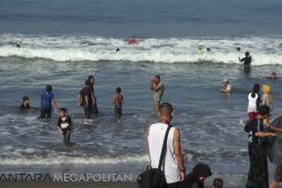 Pantai selatan Sukabumi masih aman untuk wisata