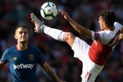 Gol akrobatik Torreira menangkan Arsenal atas Hudderfield